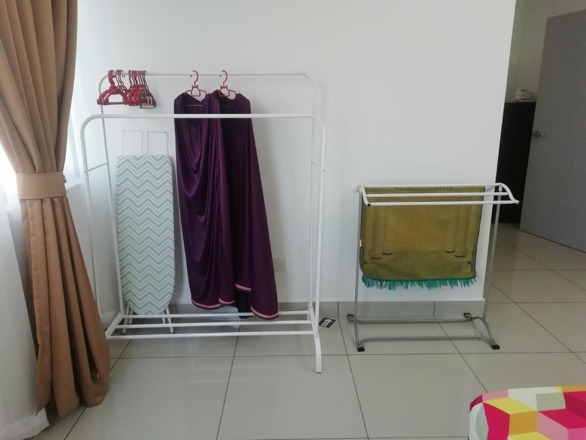 Fz Almyra Homestay Kajang Exterior photo