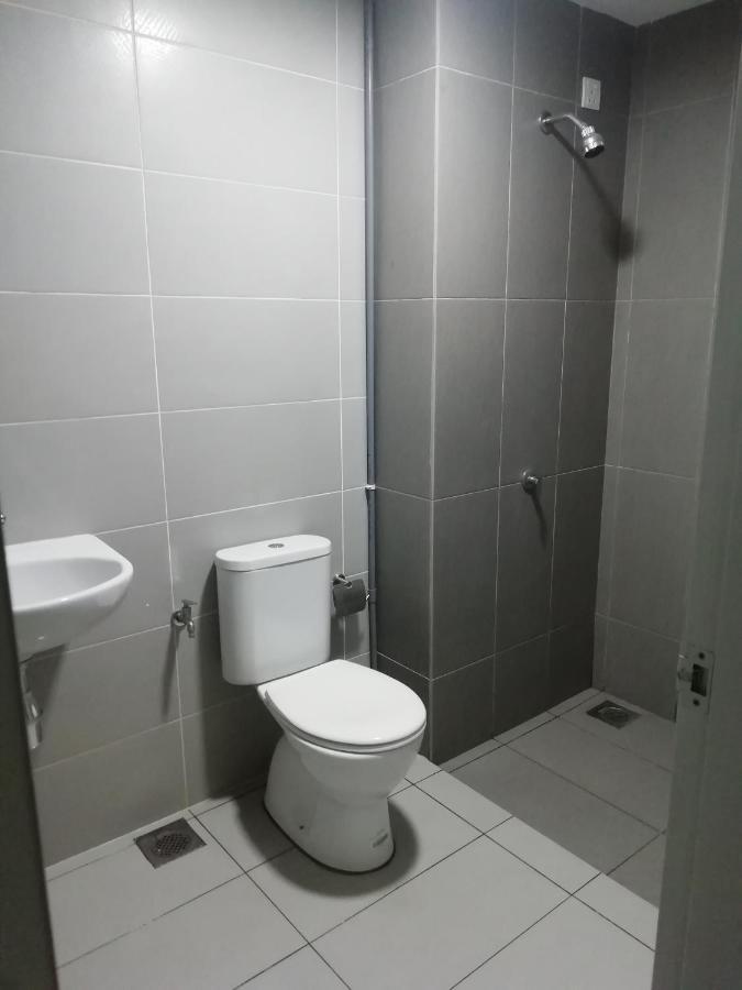 Fz Almyra Homestay Kajang Exterior photo